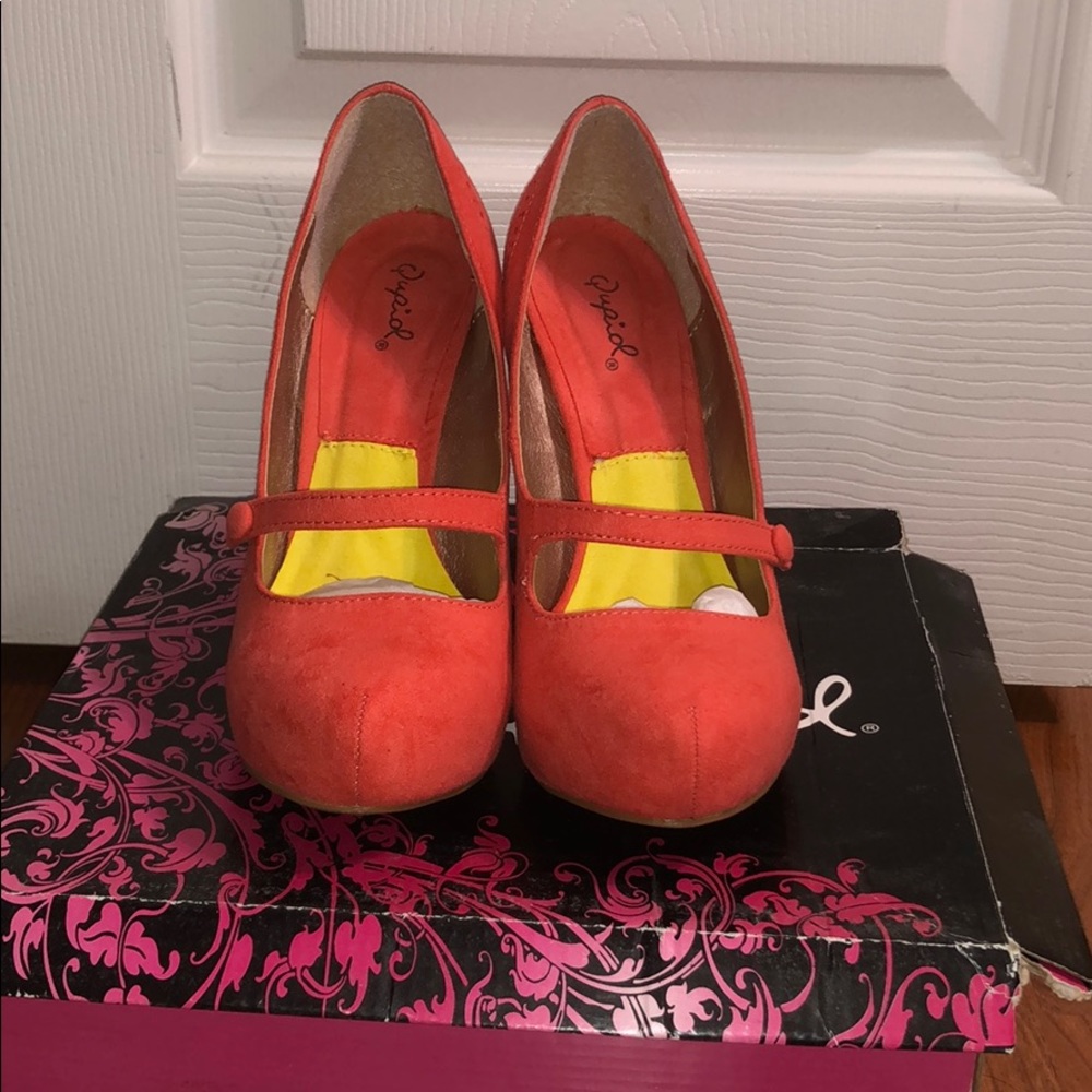 Coral Suede Pumps - Picture 4 of 7
